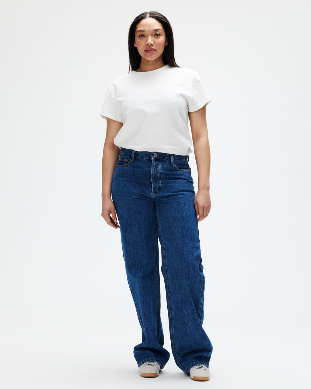 Classic Straight Jeans - Medium Wash